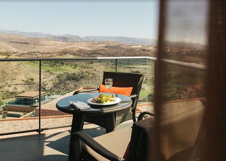 Deluxe suite with golf view Salobre Hotel Resort & Serenity Maspalomas