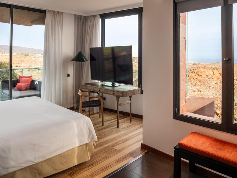 Deluxe Panoramic View Suite with Rooftop and Jacuzzi Salobre Hotel Resort & Serenity Maspalomas Deluxe Panoramic View Suite with Rooftop and Jacuzzi Salobre Hotel Resort & Serenity Maspalomas